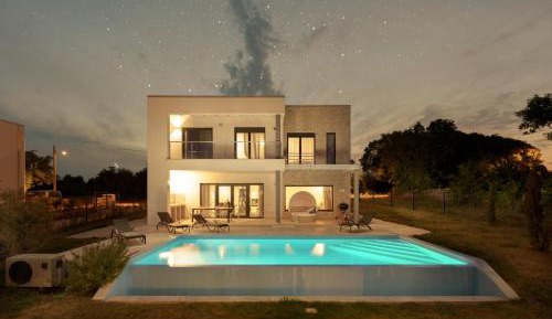 Villa with Sea View
