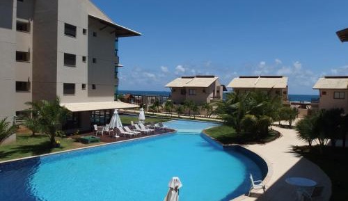 Apartment with Pool View 