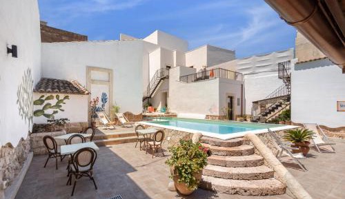 Double Room with Pool View