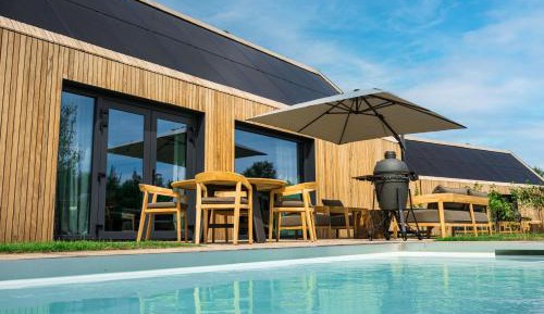 Villa with Private Pool & Sauna