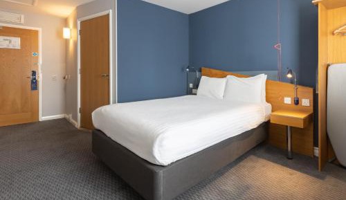 Standard Double Room with Free Hot Breakfast