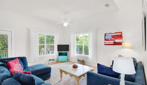 Three-Bedroom Holiday Home 
