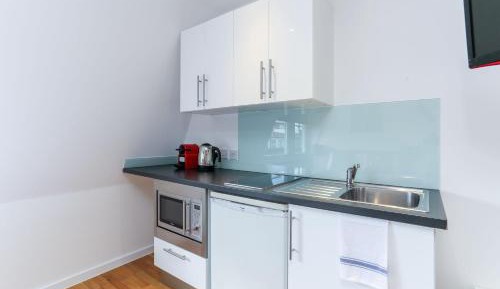 Top Floor Studio Apartment