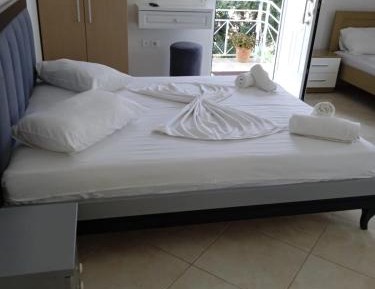 Triple Room with Garden View