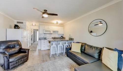 One Bedroom Apartment