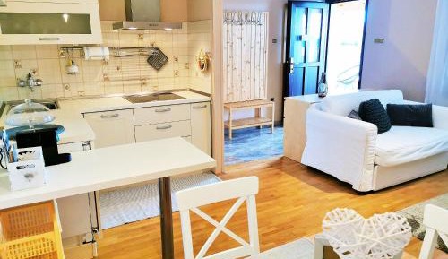 One-Bedroom Apartment with Sea View