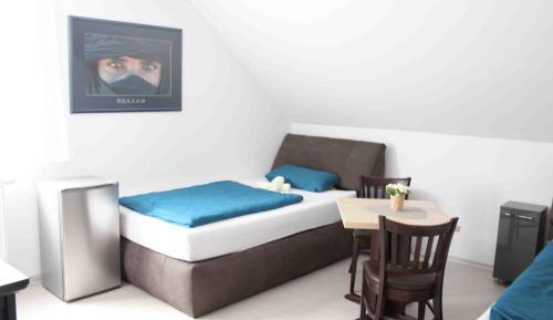 Economy Twin Room