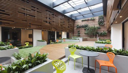 Premium Courtyard View Room