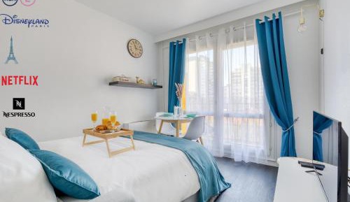 Studio with Balcony