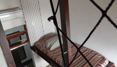 Bed in 6-Bed Female Dormitory Room with Air-Conditioning