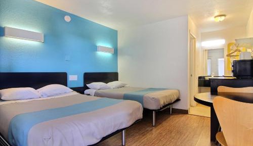 Deluxe Quadruple Room - Non-Smoking