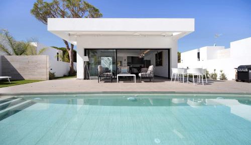 Villa - Beach Front