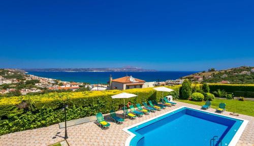 Six-Bedroom Villa 