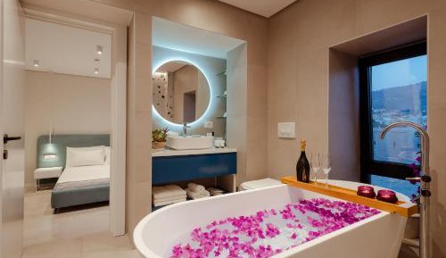 Deluxe Triple Room with Sea View