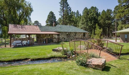 Three-Bedroom Holiday Home 