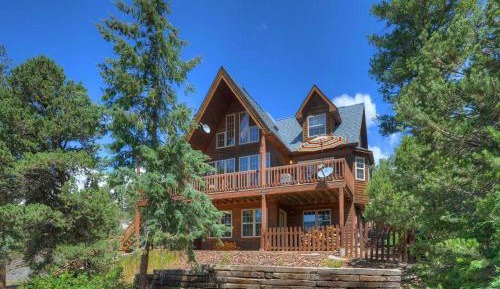 Four-Bedroom Holiday Home