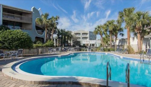 Three-Bedroom Apartment with Ocean View