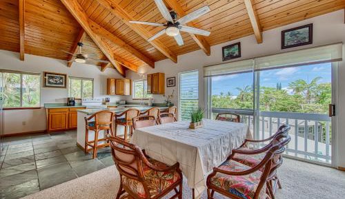 Four bedroom holiday home 