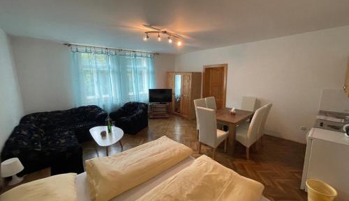 Superior King Suite