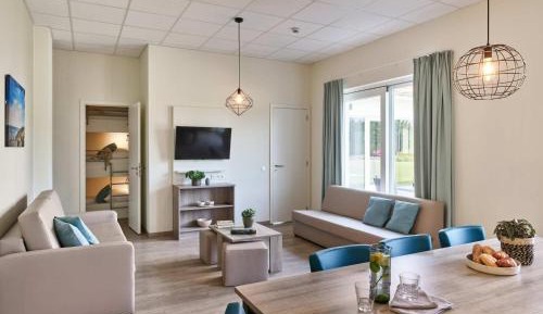 Family Suite | 4 Adults - 3 Children