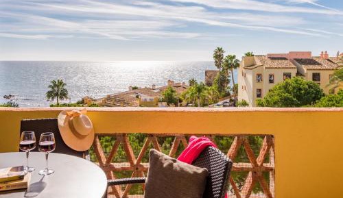 Superior One-Bedroom Apartment with Sea View and Terrace