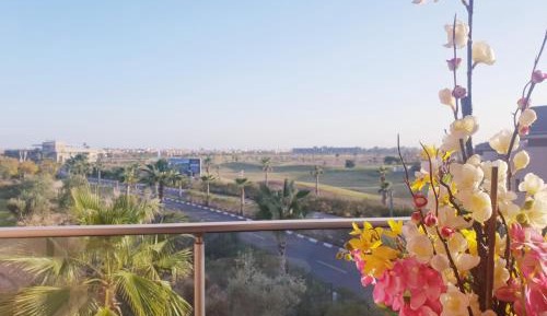 Apartment with Garden View