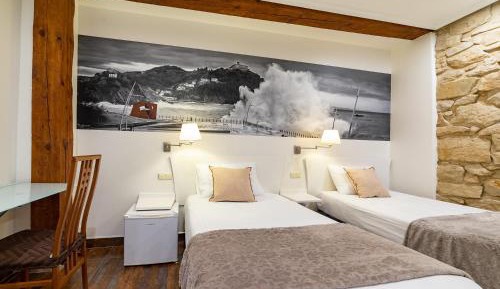 Interior twin room