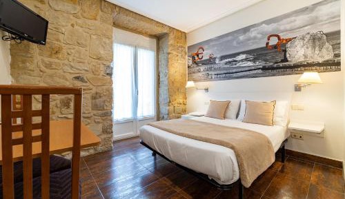 Double or Twin Room with Balcony