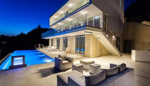 Deluxe Villa
