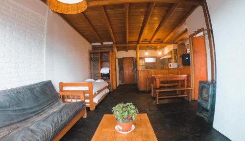 Apartment with Mountain View