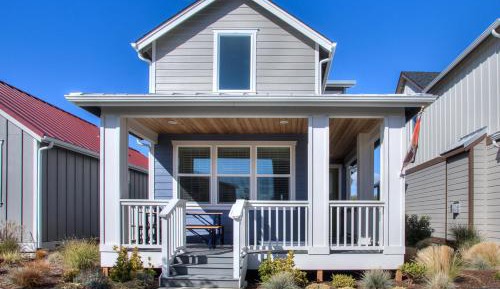 Three-Bedroom Holiday Home 