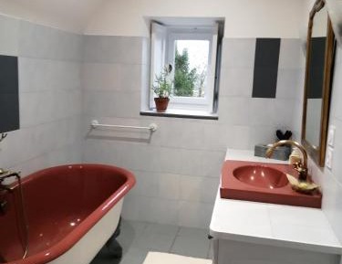 Double Room with Private Bathroom