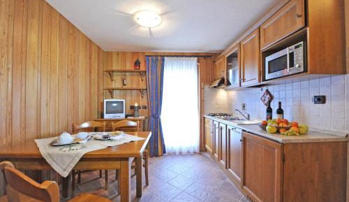 One-Bedroom Apartment with Sofa Bed