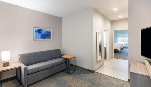 Two Bedroom Suite - Non-Smoking