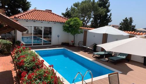One-Bedroom Apartment with Terrace (2-4 Adults)