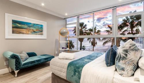Two-Bedroom Apartment with Sea View