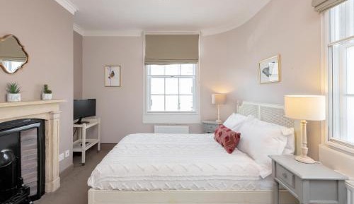 Three-Bedroom Townhouse
