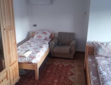 Quadruple Room with Private Bathroom