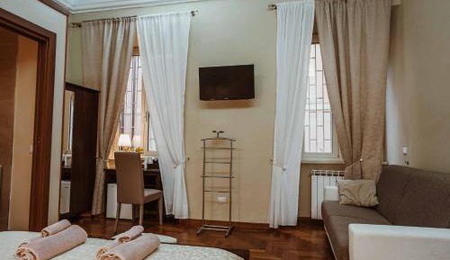 Large Double Room