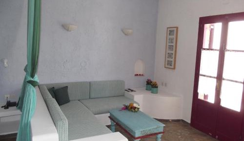 Studio (2 Adults)