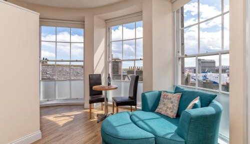 Studio Apartment with Sea View