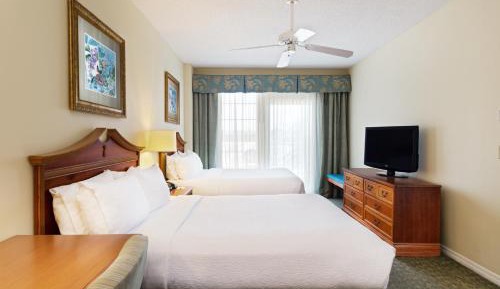 One-Bedroom Suite with Two Queen Beds