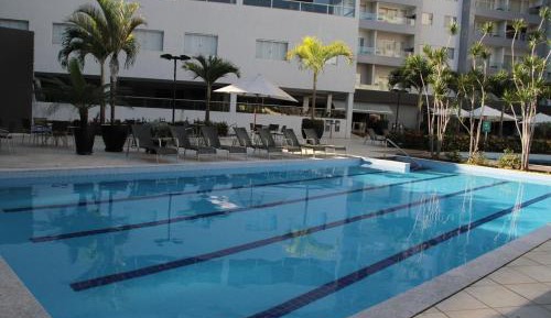 Apartment with Pool View 