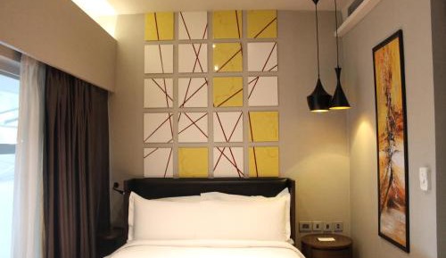 Standard Queen Room