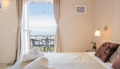 Studio with Sea View