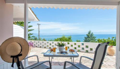 Studio Apartment with Sea View