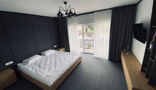 Large Double or Twin Room