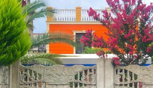 Studio with Balcony