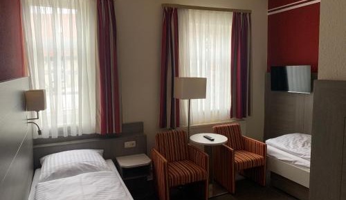 Twin Room with Bathroom