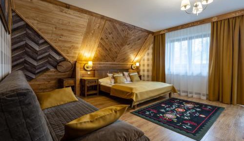 Deluxe Family Room with Balcony